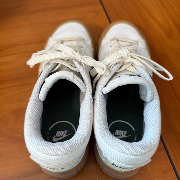 Nike Women's Court Legacy Lift Platform Sneaker Green White FV5526-100‎ Leather - Picture 3 of 10